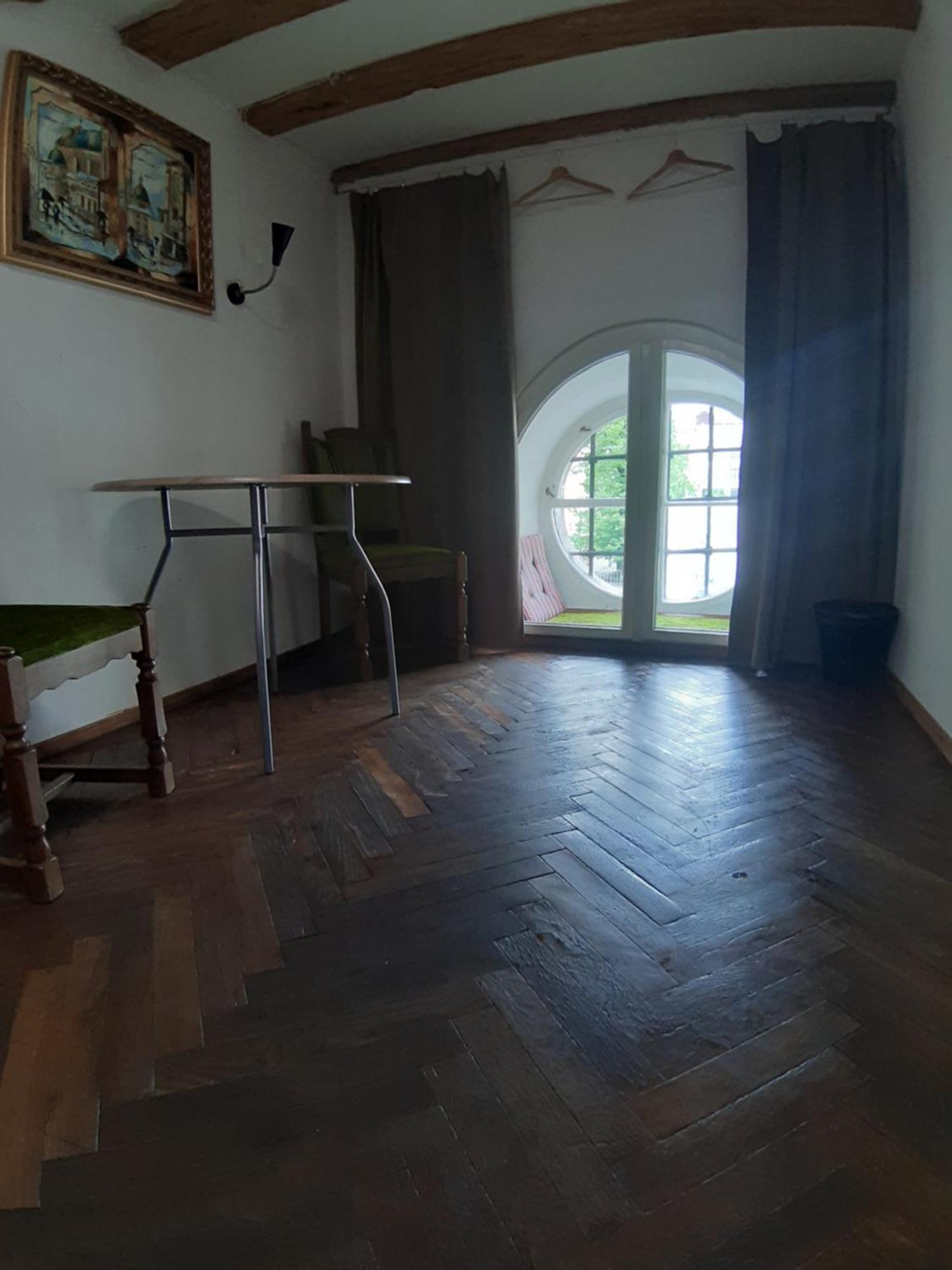 לבוב Artrooms -Round Windows Rynok Sq מראה חיצוני תמונה